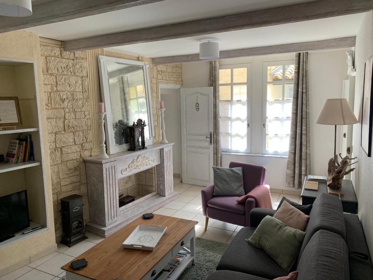 Uzes A Pied, Appartement Dans Cadre D'Exception Εξωτερικό φωτογραφία