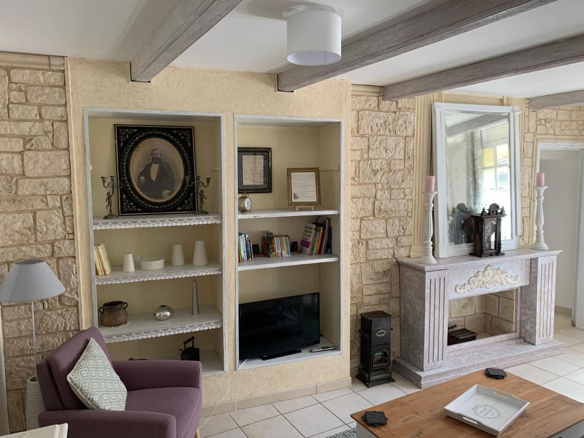 Uzes A Pied, Appartement Dans Cadre D'Exception Εξωτερικό φωτογραφία